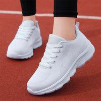 basket running femme simplicity blanche 1
